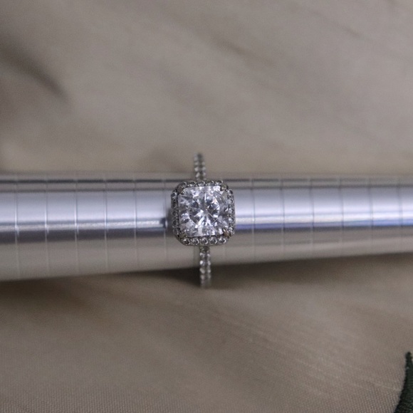 Sterling Silver 925 Cubic Zirconia Halo Ring - Size 6.75 - Picture 6 of 11